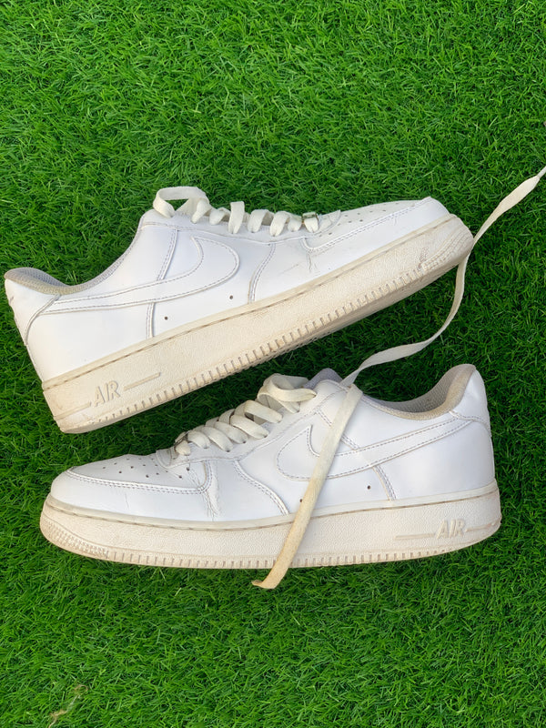Nike Air Force 1 Triple White — Pre-Loved | Timeless Classic | Clean Condition